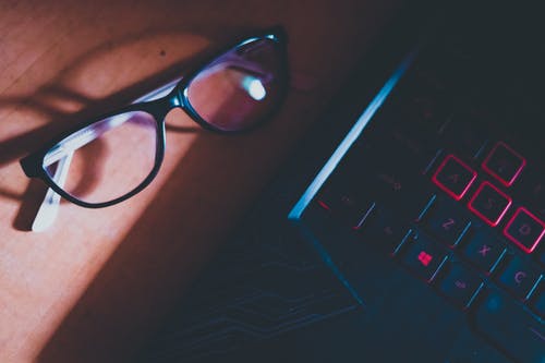 如何實(shí)現(xiàn)php發(fā)短信?